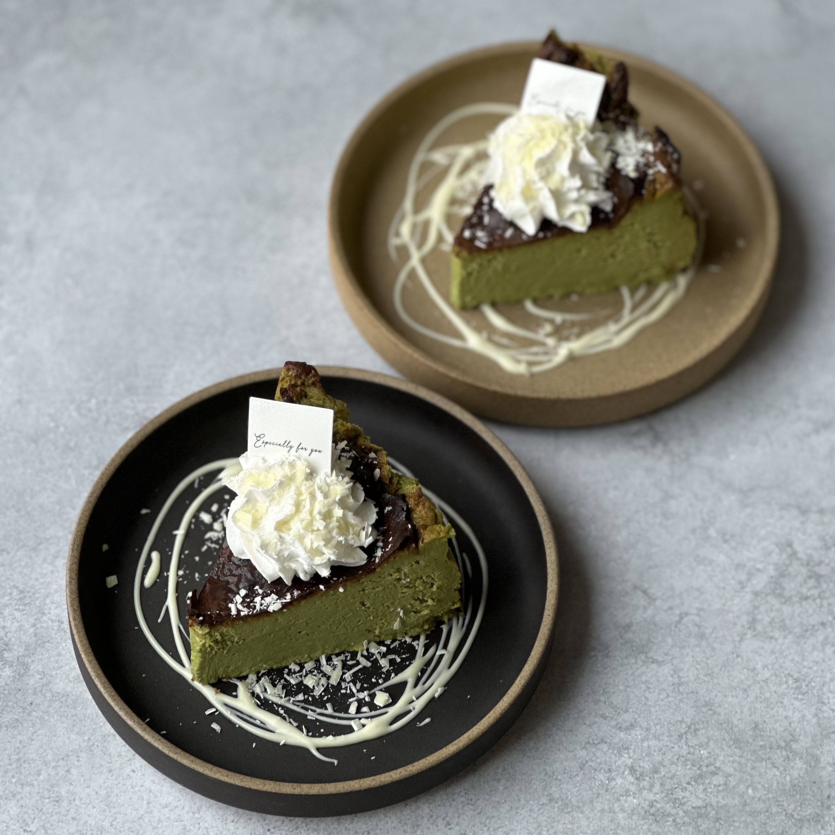 抹茶バスクチーズケーキ