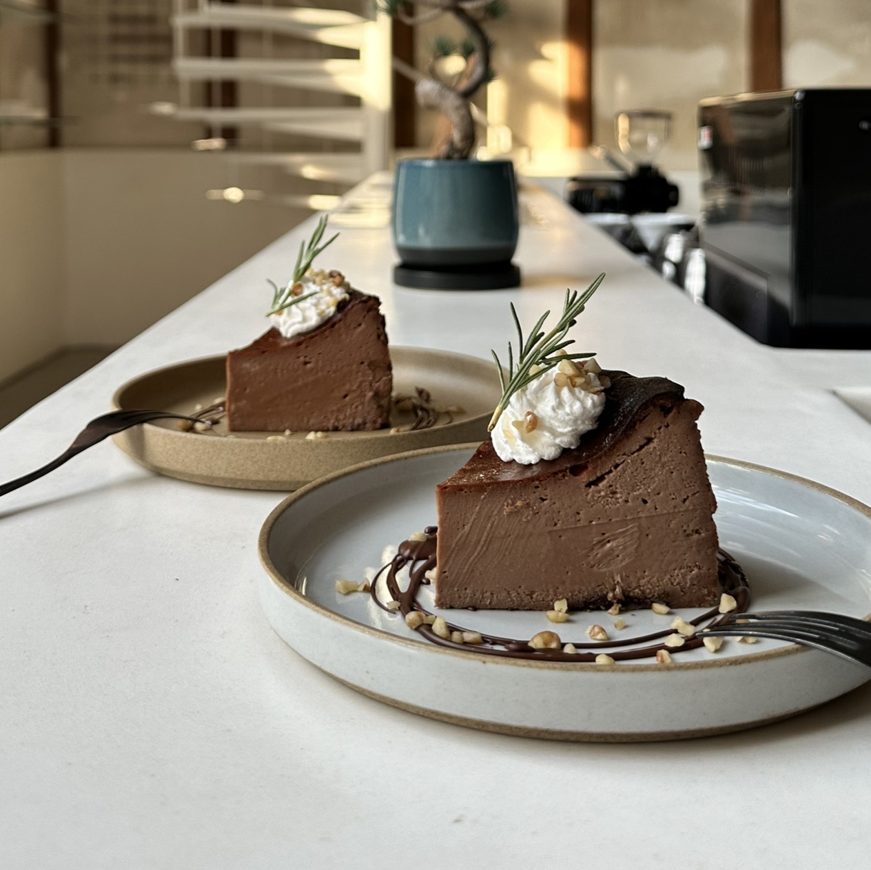 チョコレートバスクチーズケーキ